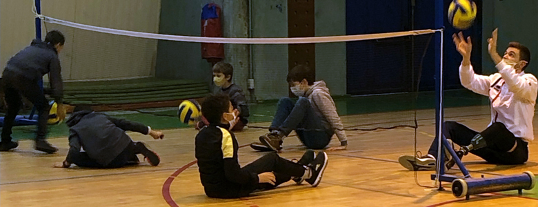 Volley assis avec le sportif Thibaud Lefrançois