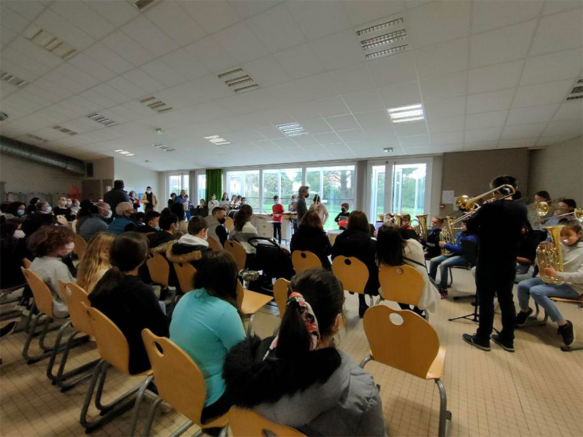 Illustration de l'inauguration de la classe orchestre au collège Renoir de la Roche-sur-Yon