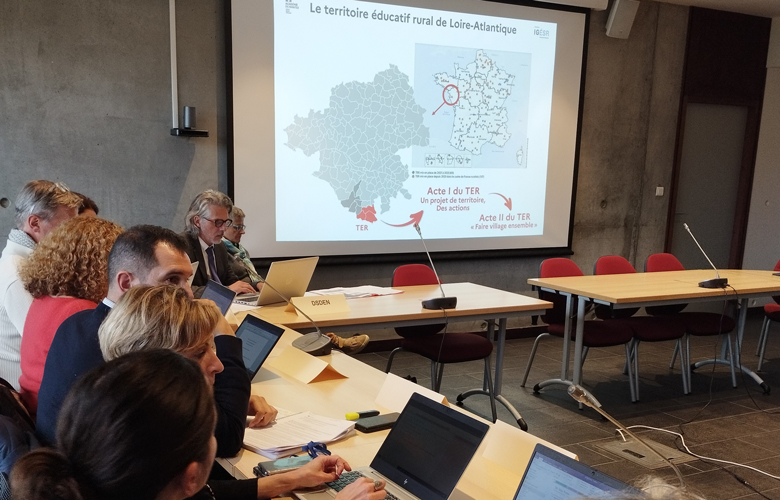 Le TER vise à faire converger les politiques publiques menées par différents acteurs (santé, social, culture, etc) sur un territoire rural bien identifié.