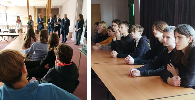 Le directeur académique a rencontré les jeunes ukrainiens et leurs hôtes au collège, lors de la visite du maire et de la coordinatrice nationale du réseau des écoles associées de l’Unesco.