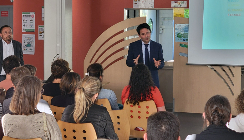 M. Cédric Michel, directeur académique adjoint, s’est rendu au collège Jacques Prévert d’Herbignac
