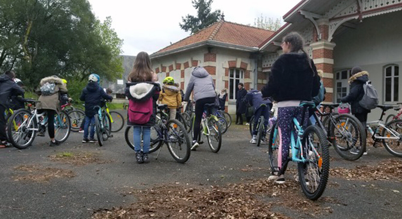 Une classe de découvertes pour enseigner le Savoir Rouler à Vélo (SRAV)