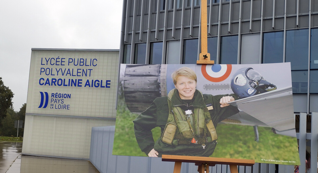 Hommage à Caroline Aigle au lycée de Nort-sur-Erdre 