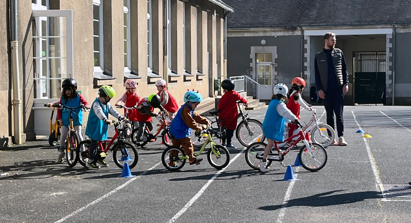 Une journée dédiée aux apprentissages moteurs fondamentaux