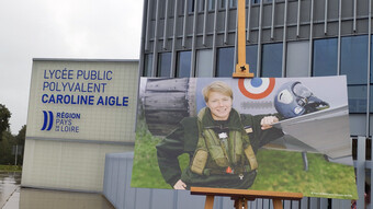 Hommage à Caroline Aigle au lycée de Nort-sur-Erdre 