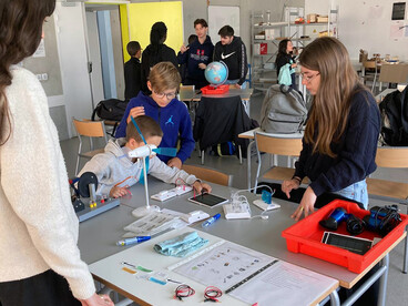 Sciences partagées : les lycéens répondent aux écoliers
